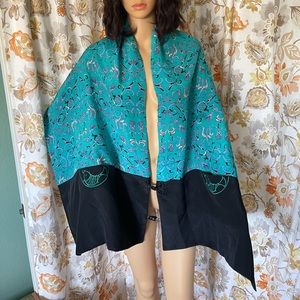 100% silk scarf with pockets